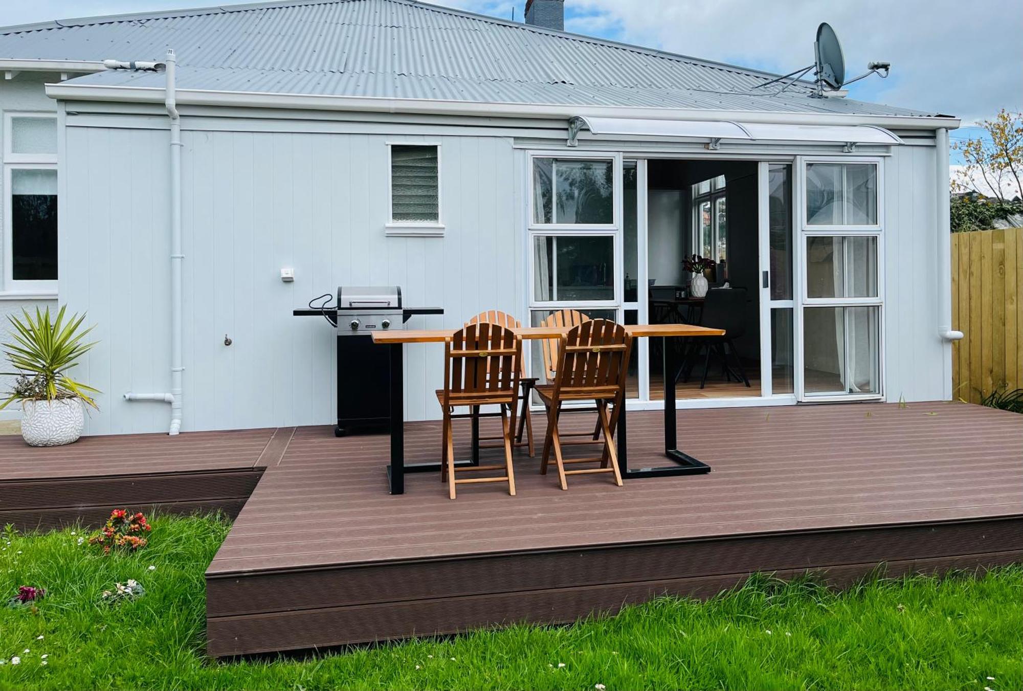 Luxurious Home Close To Beach Dunedin Exterior photo
